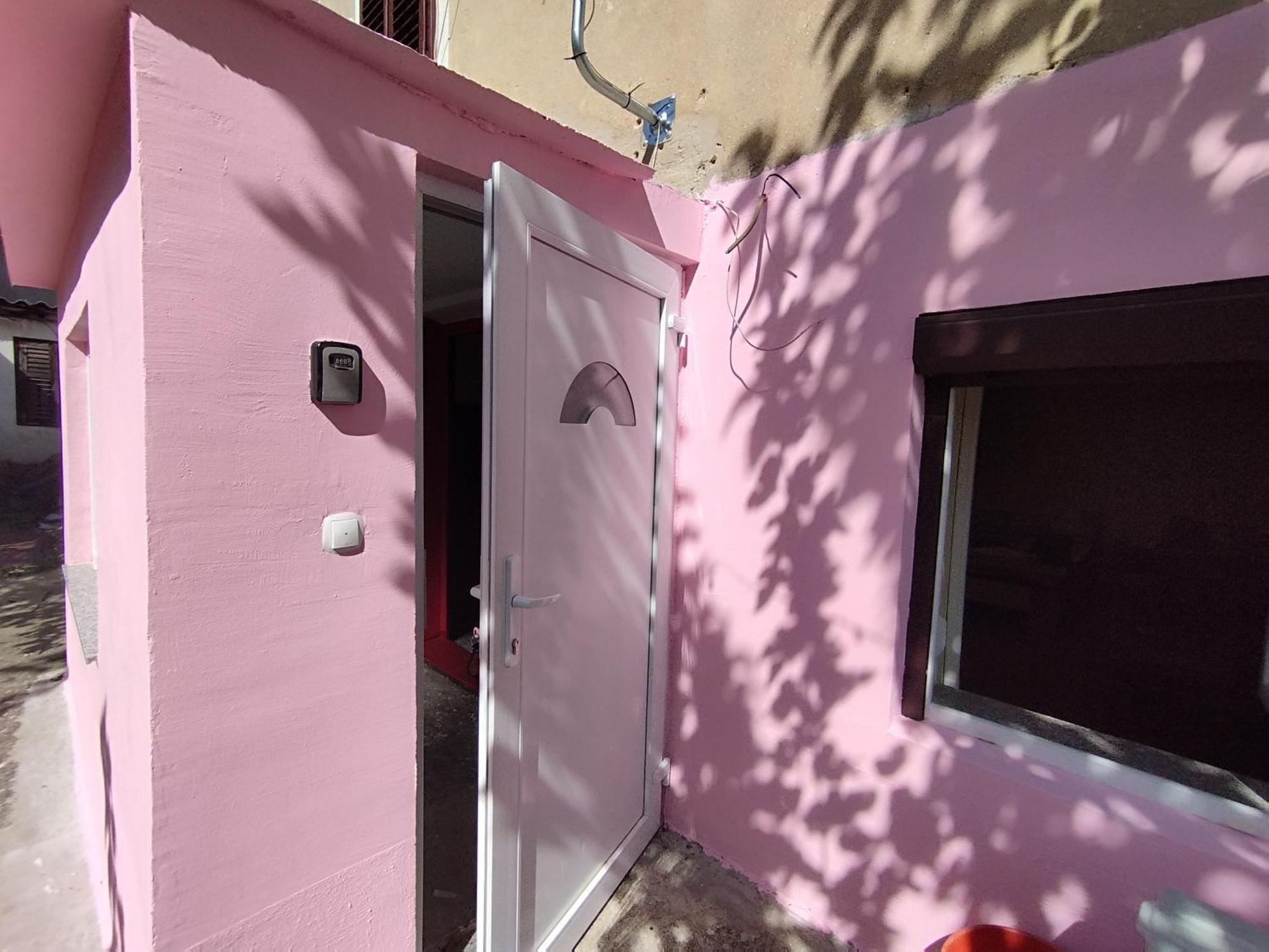 Heli Budget Condo غييكا المظهر الخارجي الصورة
